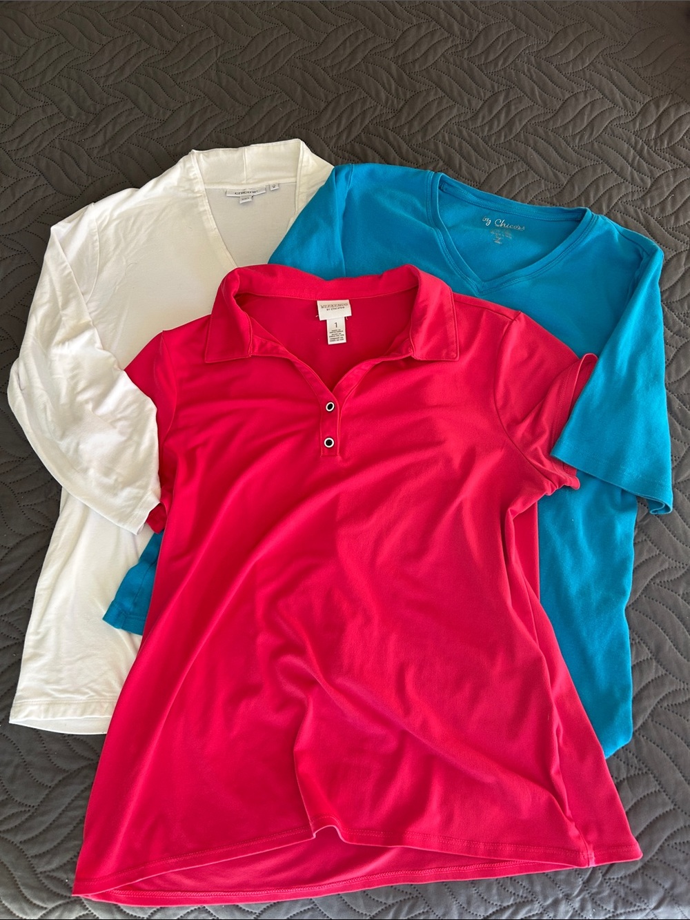 💙🩷🤍 Bundle of 3! Chico's Tops in Turquoise, White & Hot Pink